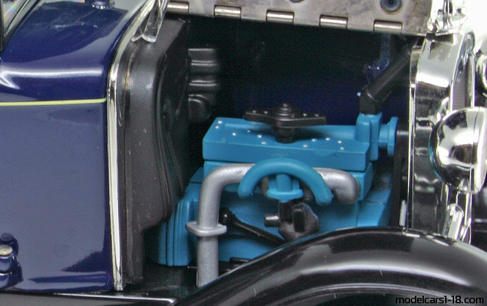 1931 - Ford Pickup (Model A) Signature Models 1/18 (Blau / Schwarz) Kofferraum / Klappbare Scheinwerfer