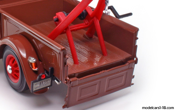 1934 - Ford Pickup (Model BB) Road Legends 1/18 (Braun) Kofferraum / Klappbare Scheinwerfer