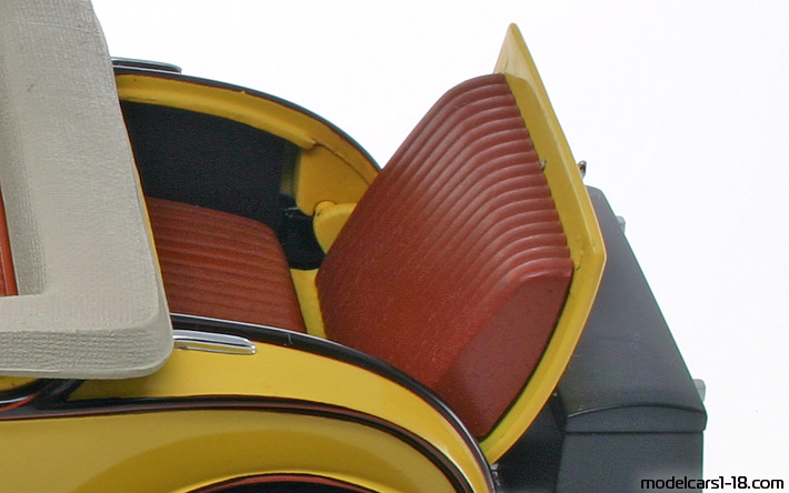 1931 - Ford Roadster (Model A) Motor City Classic 1/18 (Gelb / Schwarz) Kofferraum / Klappbare Scheinwerfer