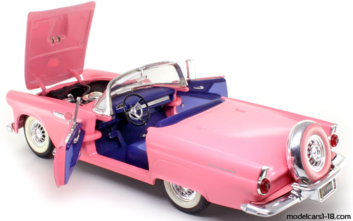 1956 - Ford Thunderbird Revell 1/18 (Rosa) Zu öffnende Teile