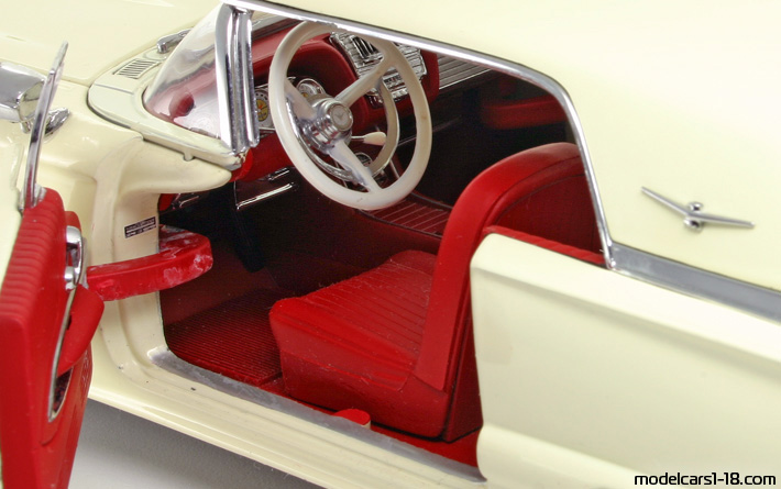 1960 - Ford Thunderbird Sun Star 1/18 (Weiß) Innenraum Armaturenbrett