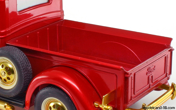 1936 - Ford V8 Solido 1/19 (Rot) Kofferraum / Klappbare Scheinwerfer