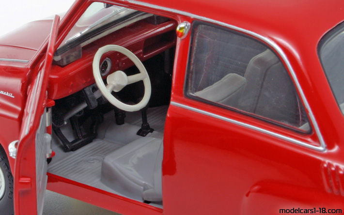 1955 - Goggomobil T250 Revell 1/18 (Rot) Innenraum Armaturenbrett