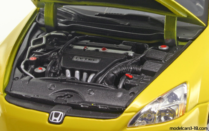 2002 - Honda Accord Custom Tunner Motor Max 1/18 (Gelb / Schwarz) Motor