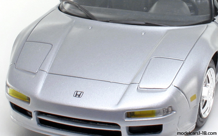 1990 - Honda NSX Revell 1/18 (Silber / Schwarz) Kofferraum / Klappbare Scheinwerfer