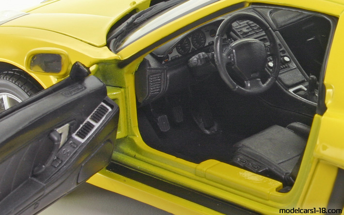 2003 - Honda NSX Motor Max 1/18 (Gelb) Innenraum Armaturenbrett