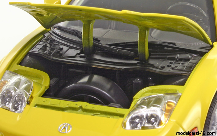 2003 - Honda NSX Motor Max 1/18 (Gelb) Kofferraum / Klappbare Scheinwerfer