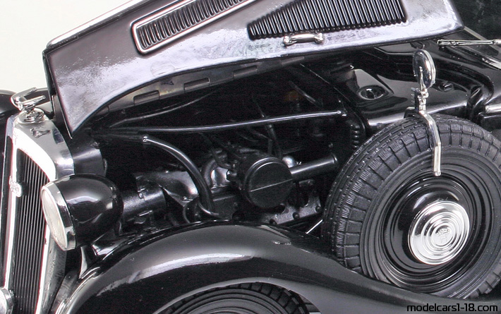 1939 - Horch 930V Ricko 1/18 (Schwarz) Motor