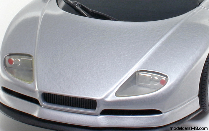 1991 - Italdesign Nazca M12 Concept Revell 1/18 (Silber) Kofferraum / Klappbare Scheinwerfer