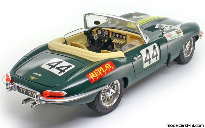 1961 - Jaguar E-Type Bburago 1/18 (Grün / Gelb) Hinten rechte seite
