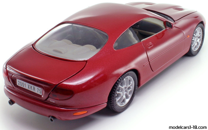 2000 - Jaguar XKR Solido 1/18 (Rot) Hinten rechte seite