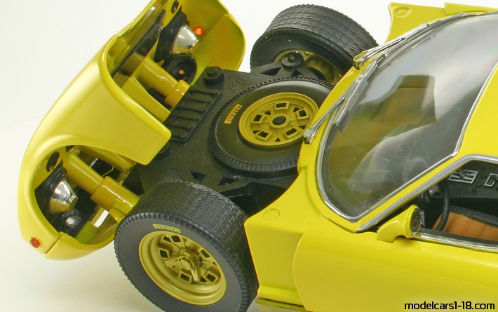 1967 - Lamborghini Miura P400 Anson 1/18 (Gelb / Gelb) Kofferraum / Klappbare Scheinwerfer