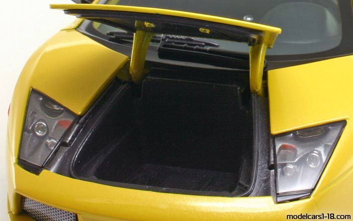 2001 - Lamborghini Murcielago Maisto 1/18 (Gelb) Kofferraum / Klappbare Scheinwerfer