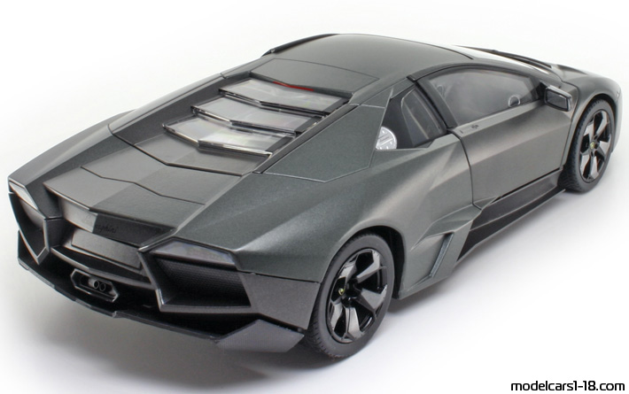2009 - Lamborghini Reventon Motor Max 1/18 (Grau) Hinten rechte seite
