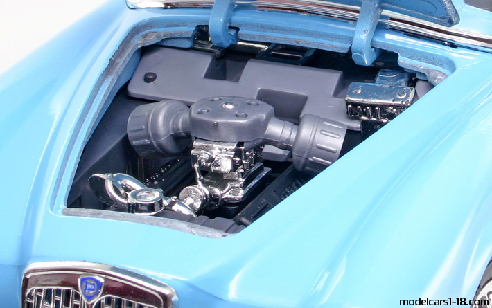 1955 - Lancia Aurelia B24 Spider Bburago 1/18 (Blau) Motor