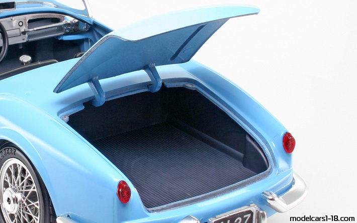 1955 - Lancia Aurelia B24 Spider Bburago 1/18 (Blau) Kofferraum / Klappbare Scheinwerfer