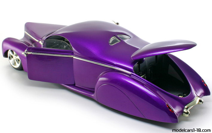 1937 - Lincoln Zephyr Custom Hot Wheels 1/18 (Lila) Zu öffnende Teile