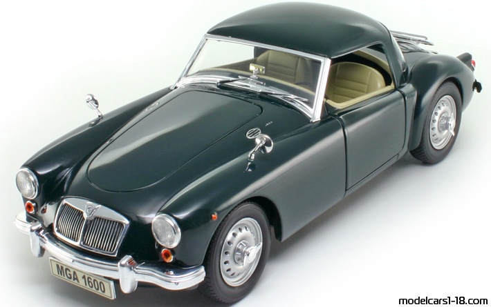 1955 - MG MGA Revell 1/18 (Grün) Vorne linke Seite