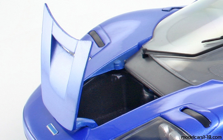 1993 - McLaren F1 Concept Guiloy 1/18 (Blau) Kofferraum / Klappbare Scheinwerfer