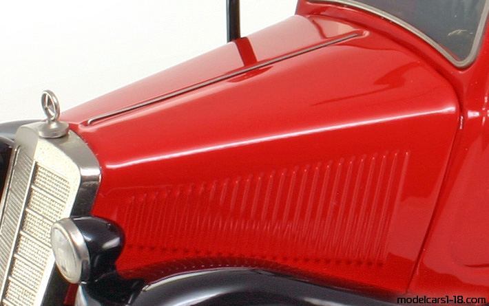 1952 - Mercedes 170 V (W136) Schuco 1/18 (Rot / Schwarz) Motor