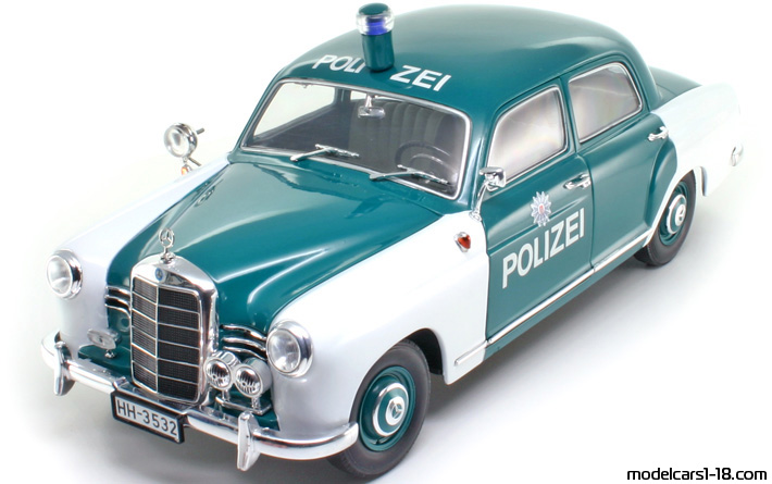 1953 - Mercedes 180 (W120) Police Revell 1/18 (Grün / Weiß) Vorne linke Seite
