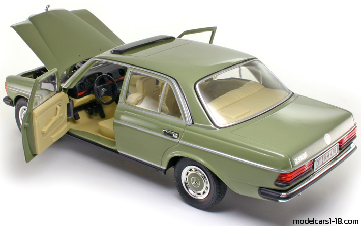 1976 - Mercedes 240 D (W123) Revell 1/18 (Braun) Zu öffnende Teile