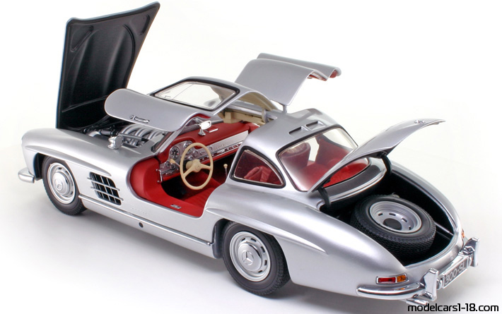 1954 - Mercedes 300 SL (W198) Minichamps 1/18 (Silber) Zu öffnende Teile