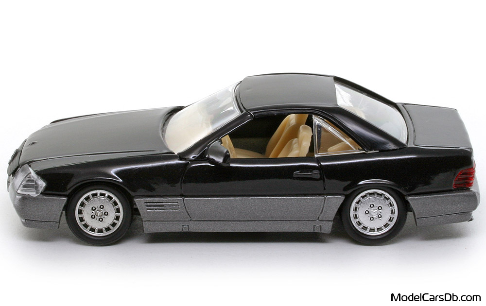 1989 - Mercedes 500 SL (R129) Solido 1/43 (Schwarz / Grau) Seite