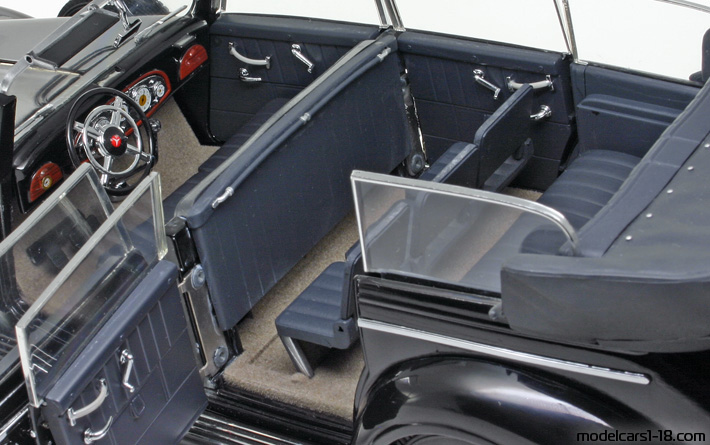 1938 - Mercedes 770 K (W150) Signature Models 1/18 (Schwarz) Innenraum Armaturenbrett