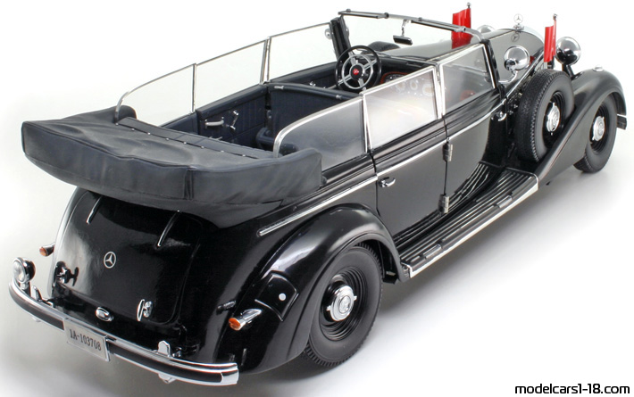 1938 - Mercedes 770 K (W150) Signature Models 1/18 (Schwarz) Hinten rechte seite