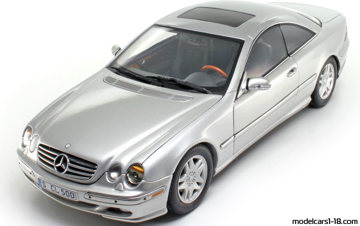 1999 - Mercedes CL 500 (C215) AutoArt 1/18 (Silber) Vorne linke Seite