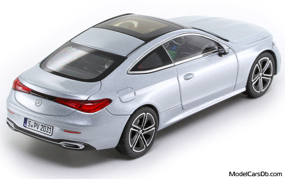 2024 - Mercedes CLE 300 (C236) Norev 1/43 (Weiß) Hinten rechte seite