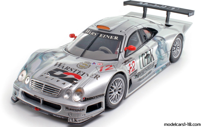 1998 - Mercedes CLK GTR Maisto 1/18 (Silber) Vorne linke Seite