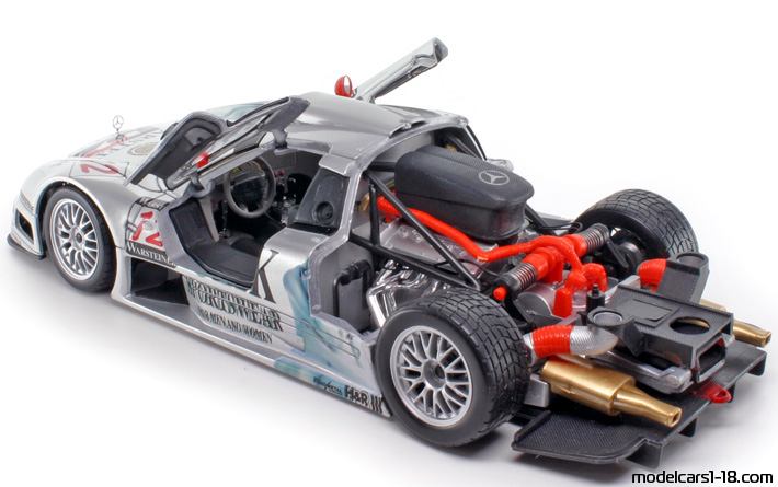 1998 - Mercedes CLK GTR Maisto 1/18 (Silber) Zu öffnende Teile
