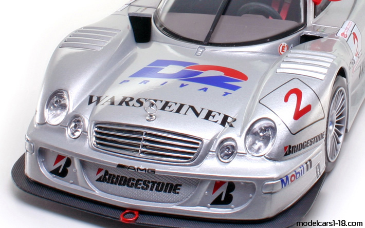 1998 - Mercedes CLK LM Maisto 1/18 (Silber) Kofferraum / Klappbare Scheinwerfer