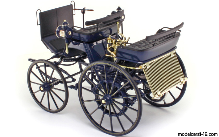 1886 - Mercedes Daimler Motor Carriage Norev 1/18 (Blau) Zu öffnende Teile