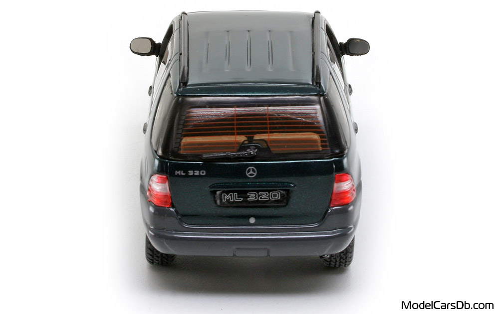 1998 - Mercedes ML 320 (W163) Vitesse 1/43 (Grün) Heck