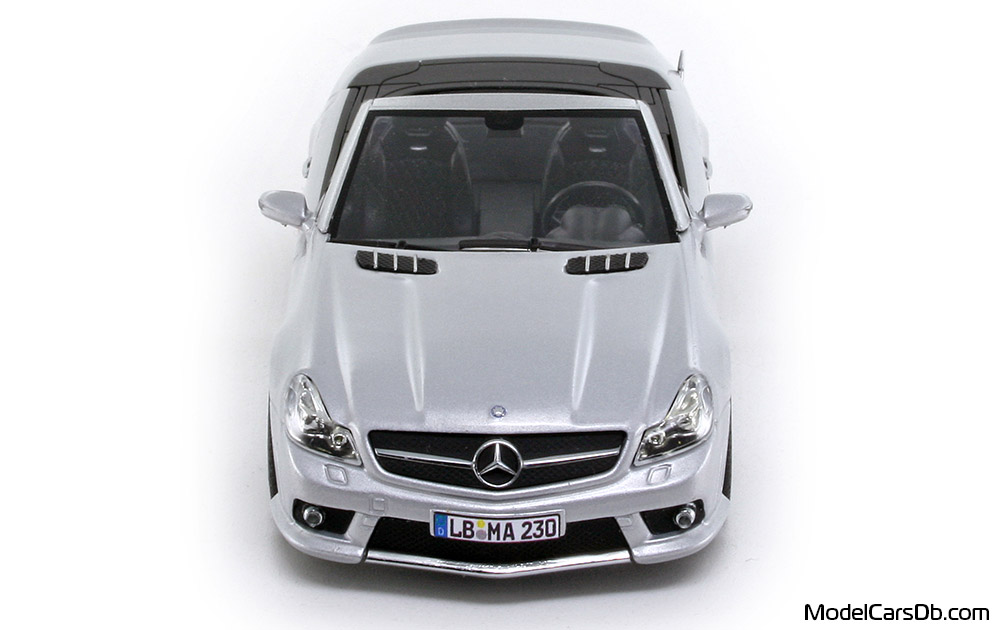 2009 - Mercedes SL 65 AMG (R230) Minichamps 1/43 (Silber) Front