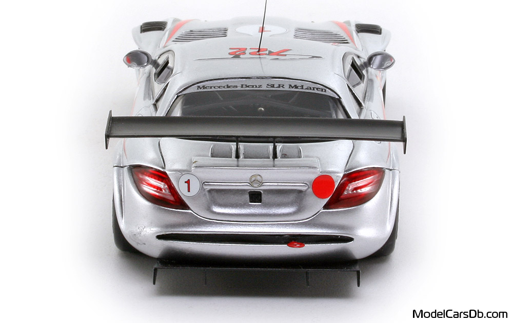 2008 - Mercedes SLR McLaren 722 GT (C199) Spark 1/43 (Silber / Rot) Heck