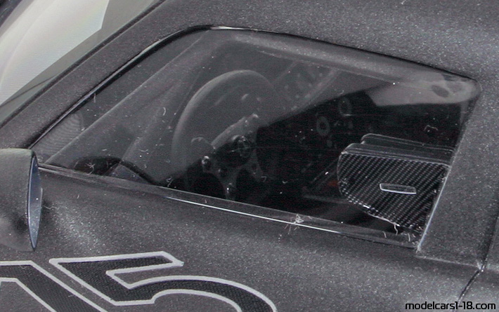 2011 - Mercedes SLS AMG GT3 (C197) Minichamps 1/18 (Grau) Innenraum Armaturenbrett