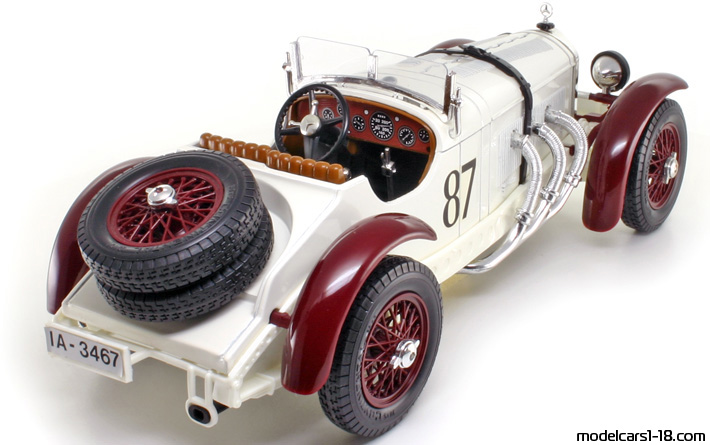 1931 - Mercedes SSKL Caracciola (W06) Bburago 1/18 (Weiß / Rot) Hinten rechte seite