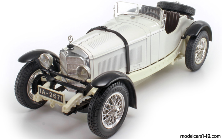 1928 - Mercedes SSKL (W06) Bburago 1/18 (Weiß / Schwarz) Vorne linke Seite