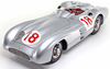 Mercedes W196R Streamliner (Rennwagen) 1955 CMC 1:18 - Details
