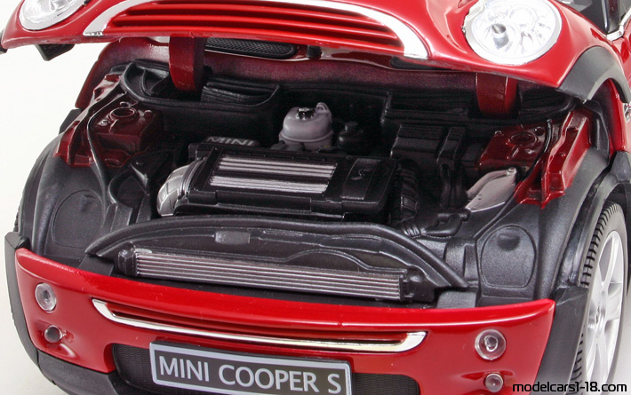 2003 - Mini Cooper S Welly 1/18 (Rot) Motor