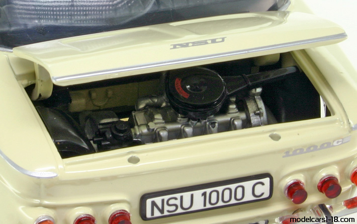 1968 - NSU 1000 C Revell 1/18 (Weiß) Motor