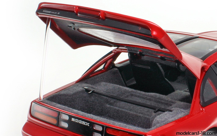 1989 - Nissan 300ZX Twin Turbo (Z32) Kyosho 1/18 (Rot) Kofferraum / Klappbare Scheinwerfer