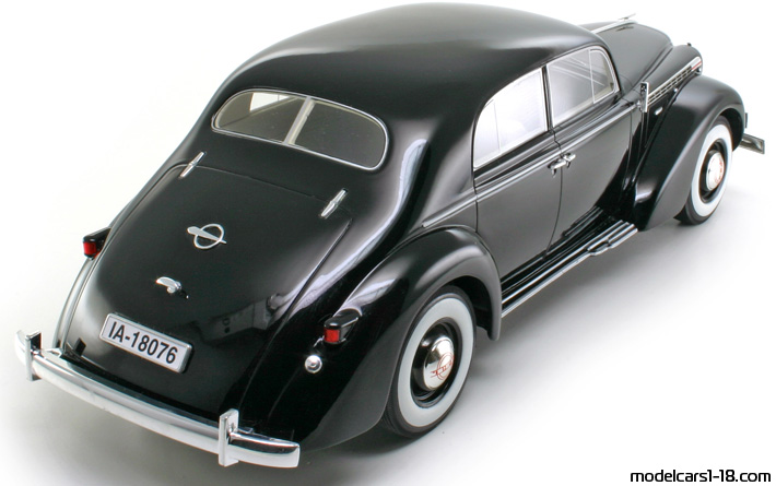 1938 - Opel Admiral BoS Models 1/18 (Schwarz) Hinten rechte seite