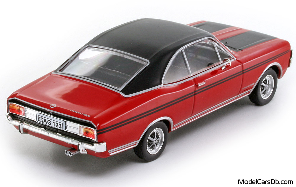 1970 - Opel Commodore GS/E DeAgostini 1/43 (Rot / Schwarz) Hinten rechte seite