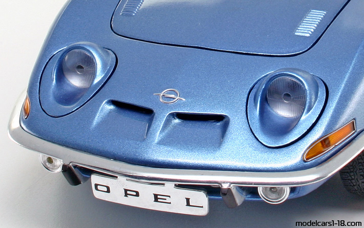 1968 - Opel GT Minichamps 1/18 (Blau) Kofferraum / Klappbare Scheinwerfer