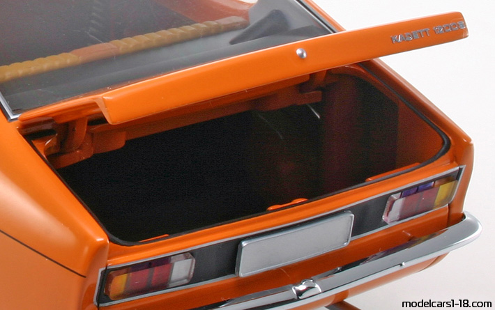 1976 - Opel Kadett C Coupe Minichamps 1/18 (Orange) Kofferraum / Klappbare Scheinwerfer